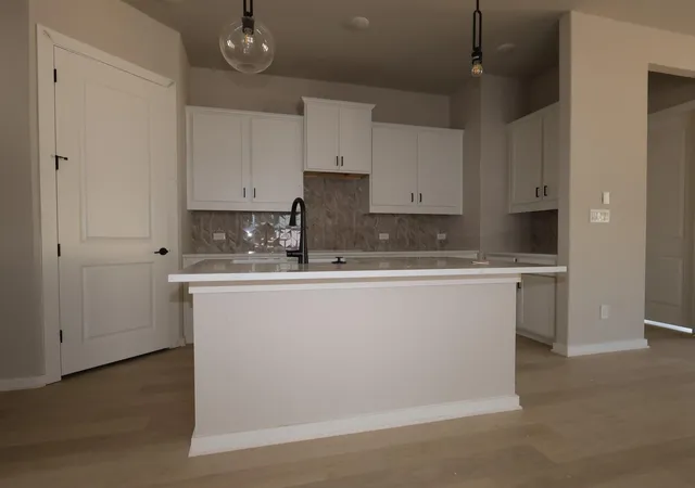 Photo 3 of Single family home for sale at 192 Bishop Wood Rd, Dripping Springs, TX 78620 | MLS# 2007017 | Listing updated on 2026-09-14