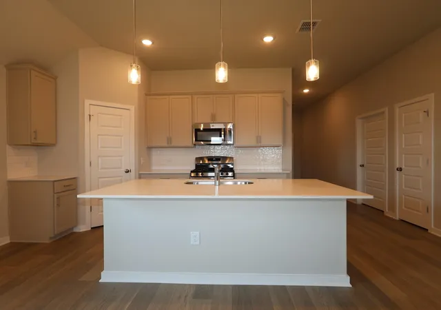 Photo 4 of Single family home for sale at 4600 Lava Is Dr, Austin, TX 78747 | MLS# 8372323 | Listing updated on 2026-10-14