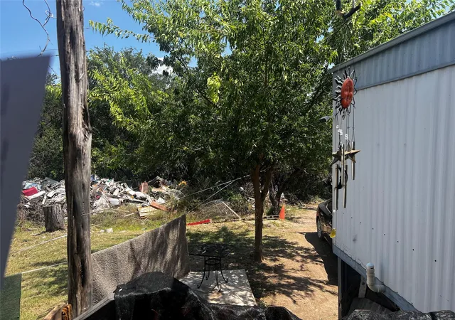 Photo 3 of Manufactured home for sale at 7107 Cowpoke Trl, Lago Vista, TX 78645 | MLS# 4418480 | Listing updated on 2026-08-13