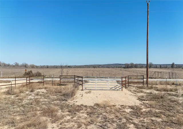 3rd image of 8200 Old Colony Line Rd, Dale, TX 78616 | MLS# 9629042