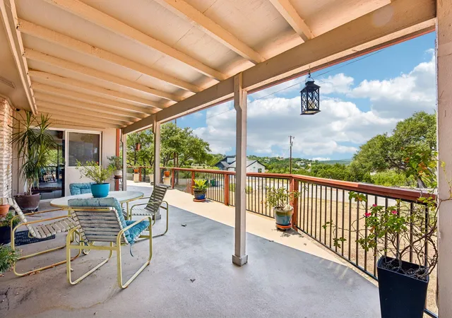 Photo 4 of Single family home for sale at 20923 Oak Dale Dr, Lago Vista, TX 78645 | MLS# 6606723 | Listing updated on 2026-10-03