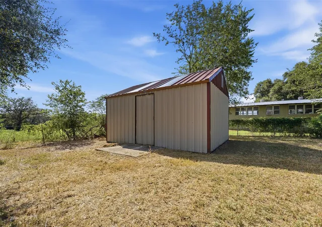 37th image of 1603 Seydler St, Gonzales, TX 78629 | MLS# 6627207