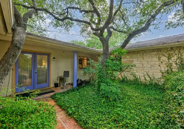 3rd image of 9820 Timber Ridge Pass, Austin, TX 78733 | MLS# 5350192