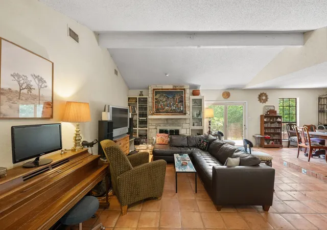 4th image of 9820 Timber Ridge Pass, Austin, TX 78733 | MLS# 5350192