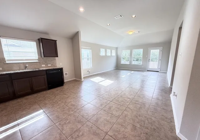 2nd image of 123 Saranac Dr, Elgin, TX 78621 | MLS# 5423569