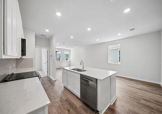 3rd image of 113 Two Bits, Elgin, TX 78621 | MLS# 1394848