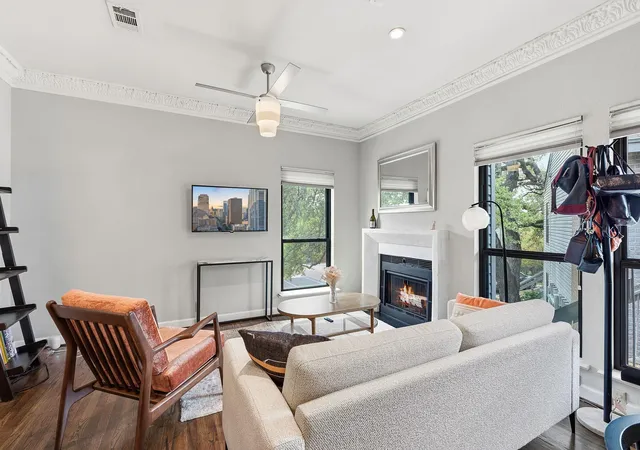2nd image of 802 S 1st St #202, Austin, TX 78704 | MLS# 5100200