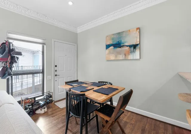 5th image of 802 S 1St St, Austin, TX 78704