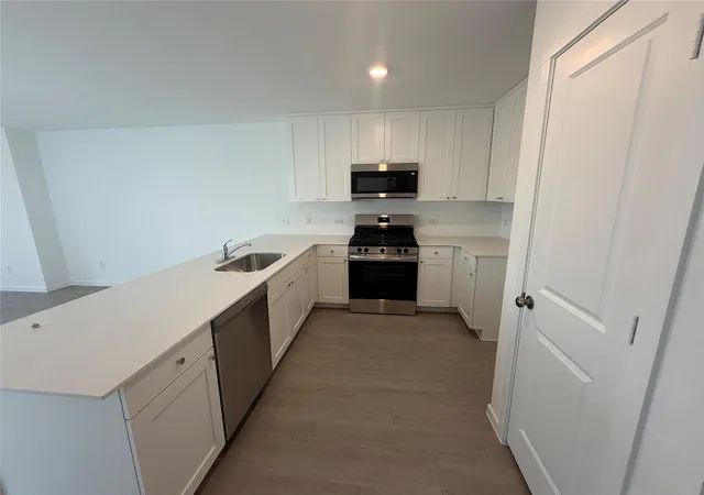 Photo 3 of Single family home for sale at 224 Mets Way, Hutto, TX 78634 | MLS# 8056178 | Listing updated on 2026-09-29