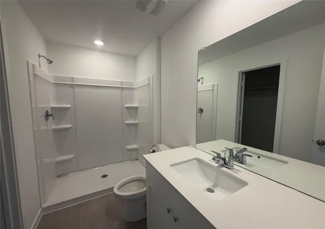 Photo 3 of Single family home for sale at 224 Mets Way, Hutto, TX 78634 | MLS# 8056178 | Listing updated on 2026-09-29