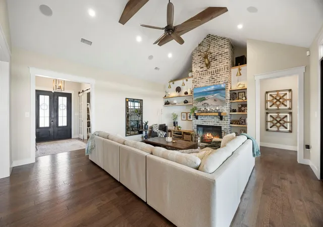3rd image of 359 Ash Juniper Dr, New Braunfels, TX 78132 | MLS# 7838078