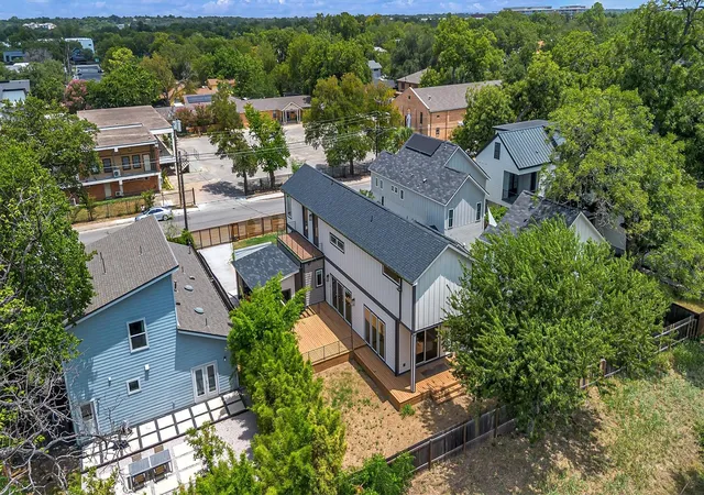 39th image of 3101 Lyons Rd, Austin, TX 78702 | MLS# 4187460