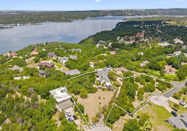 2nd image of 4005 Paloma Cir, Austin, TX 78734 | MLS# 9902383
