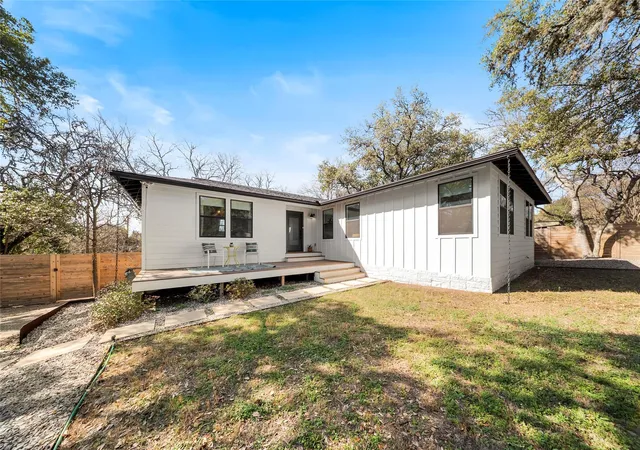 Photo 1 of Single family home for sale at 7702 Wynne Ln, Austin, TX 78745 | MLS# 6221225 | Listing updated on 2026-09-01