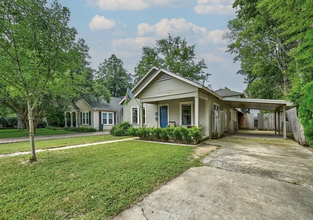 2nd image of 1907 W 37th St #A & B, Austin, TX 78731 | MLS# 1063789