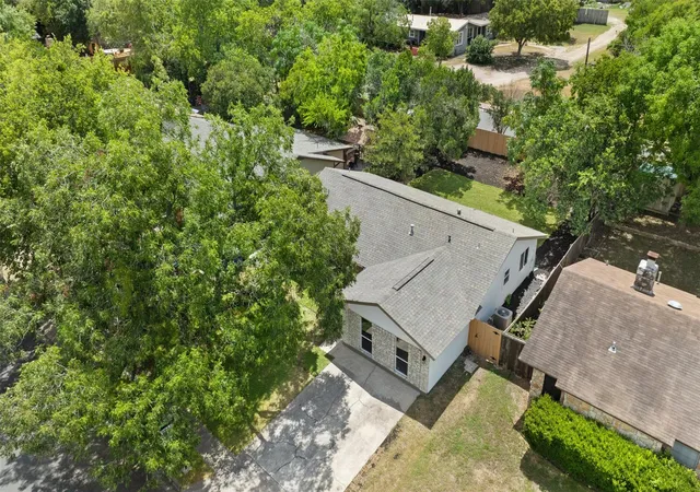 5th image of 1111 Spearson Ln, Austin, TX 78745 | MLS# 5424477
