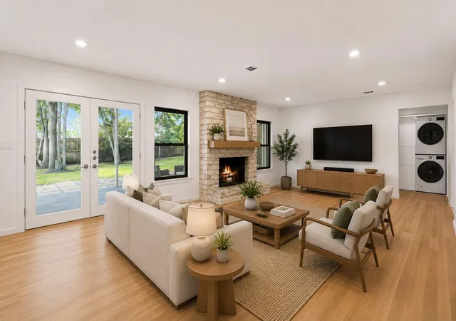 4th image of 2114 Wychwood Dr, Austin, TX 78746 | MLS# 1576315