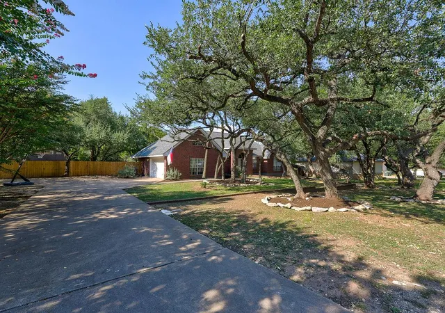Photo 3 of Single family home for sale at 4319 Miramar Dr, Georgetown, TX 78628 | MLS# 3434023 | Listing updated on 2026-08-20