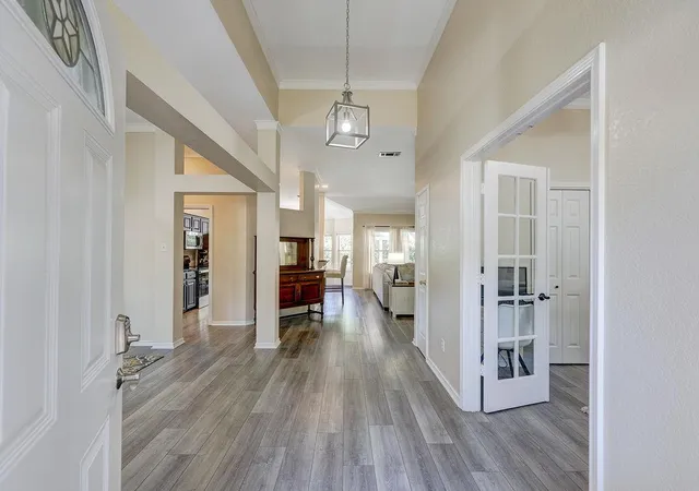 Photo 4 of Single family home for sale at 4319 Miramar Dr, Georgetown, TX 78628 | MLS# 3434023 | Listing updated on 2026-08-20