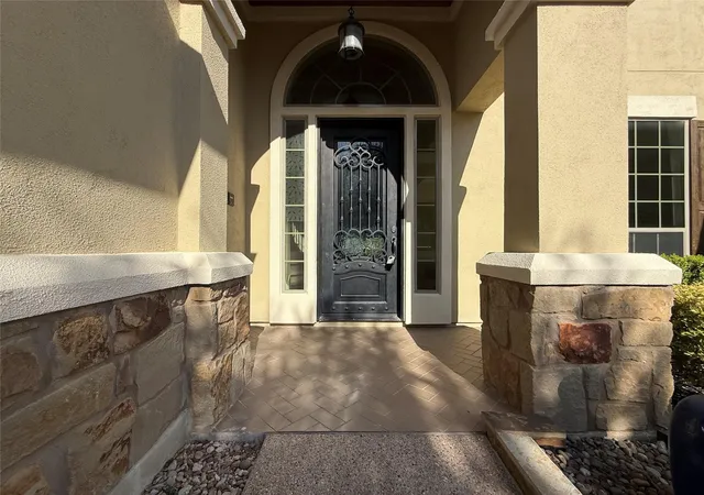 Photo 2 of Sale Pending at 300 Summer Alcove Way, Austin, TX 78732 | MLS# 7481850 | Listing updated on 2026-08-21