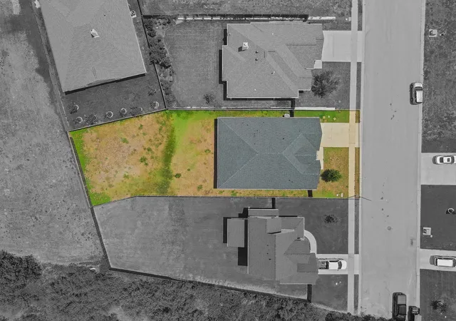 32nd image of 351 Firework Ln, Giddings, TX 78942 | MLS# 9182096