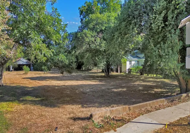 1st image of 1247 W San Antonio St, San Marcos, TX 78666 | MLS# 6631324