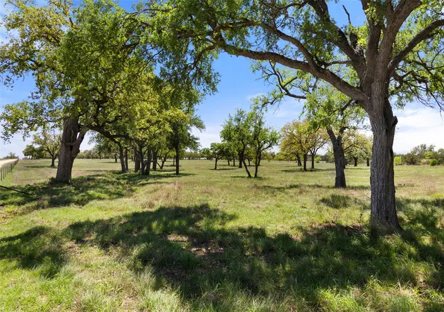 2nd image of 1701 Gipson Rd, Johnson City, TX 78636 | MLS# 3886386