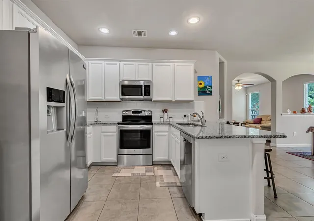 3rd image of 711 Rolling Oak Dr #123, Round Rock, TX 78664 | MLS# 2647968