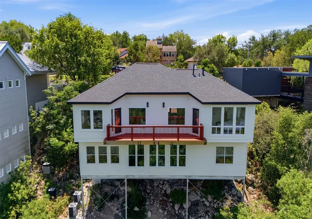 Photo 4 of Single family home for sale at 9312 Knoll Crst Loop, Austin, TX 78759 | MLS# 9582387 | Listing updated on 2026-10-08