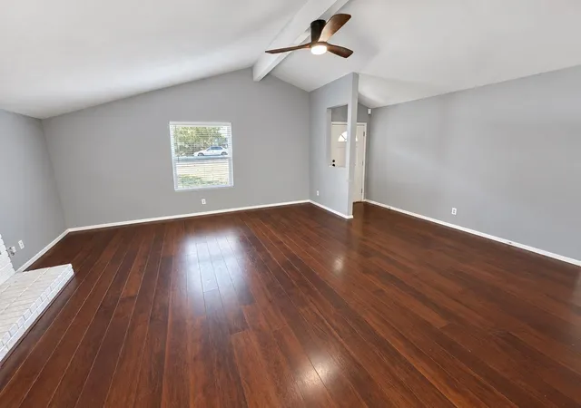 Photo 4 of Single family home for sale at 206 Clearday Dr, Austin, TX 78745 | MLS# 6125094 | Listing updated on 2026-10-06