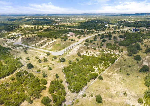 2nd image of 147 E Flying Owl Dr, Johnson City, TX 78636 | MLS# 7278681