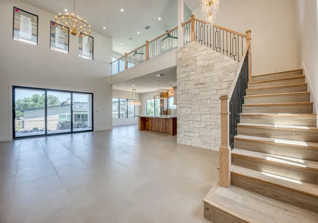 Photo 1 of Single family home for sale at 322 Spider Valley Dr, Horseshoe Bay, TX 78657 | MLS# 1806859 | Listing updated on 2026-10-29