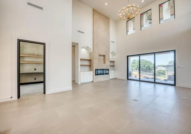Photo 4 of Single family home for sale at 322 Spider Valley Dr, Horseshoe Bay, TX 78657 | MLS# 1806859 | Listing updated on 2026-10-29