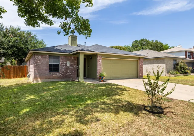 3rd image of 1104 Laurelleaf Dr, Pflugerville, TX 78660 | MLS# 2332645