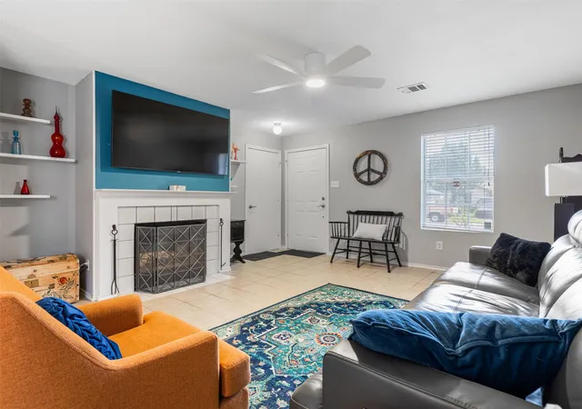 5th image of 1104 Laurelleaf Dr, Pflugerville, TX 78660 | MLS# 2332645