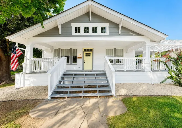 1st image of 340 Ackerman St, Rockdale, TX 76567 | MLS# 4504901