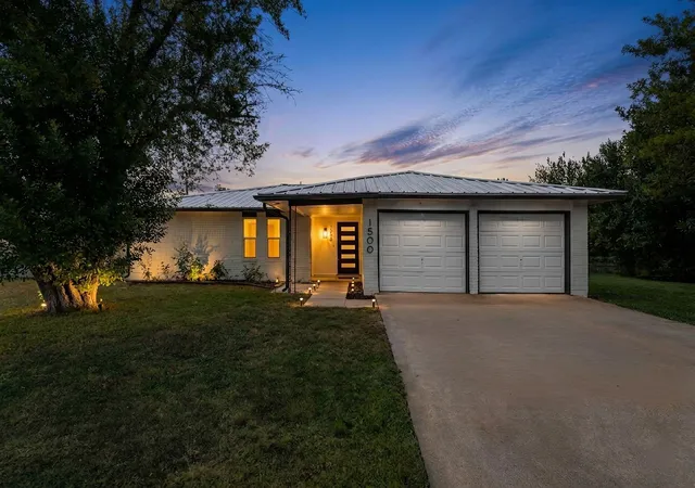 1st image of 1500 Wildflower Dr, Round Rock, TX 78664 | MLS# 1168601