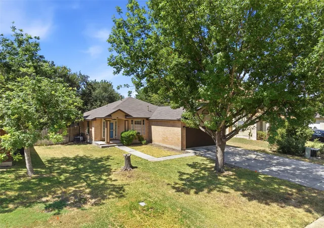 Photo 4 of Single family home for sale at 151 Henke Cv, Kyle, TX 78640 | MLS# 6152028 | Listing updated on 2026-09-04