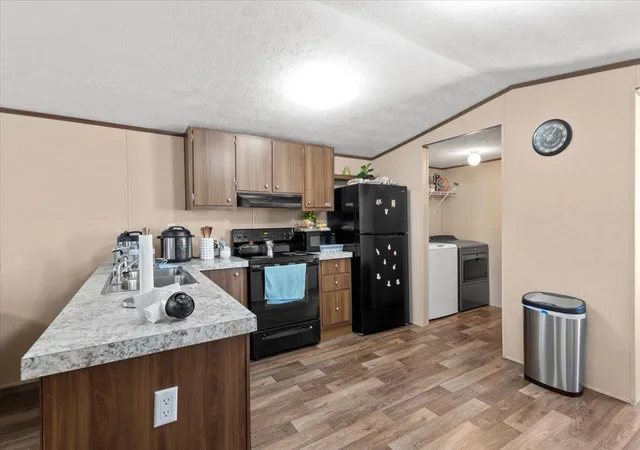 Photo 3 of Manufactured home for sale at 341 Sw Front St, Bartlett, TX 76511 | MLS# 6063408 | Listing updated on 2026-09-05