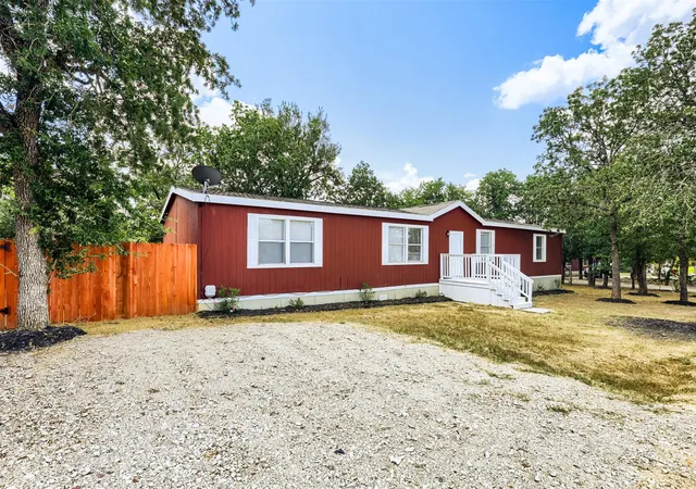 Photo 3 of Manufactured home for sale at 1017 Rosewood Dr, Dale, TX 78616 | MLS# 3436536 | Listing updated on 2026-09-15