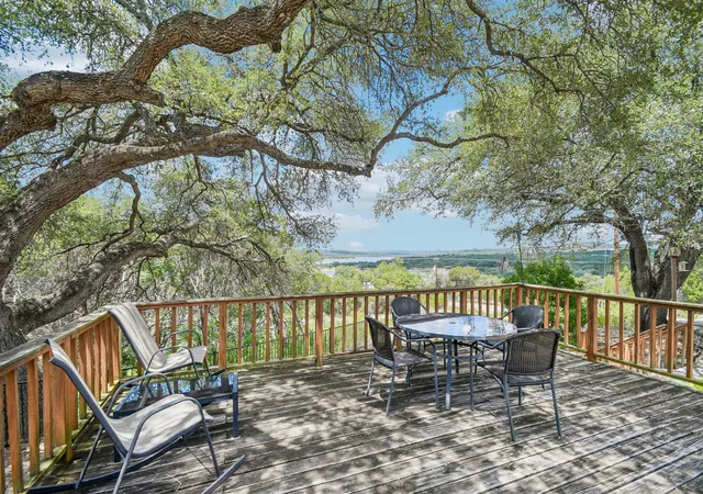 Photo 3 of Single family home for sale at 21103 Dawn Dr, Lago Vista, TX 78645 | MLS# 4129896 | Listing updated on 2026-09-14