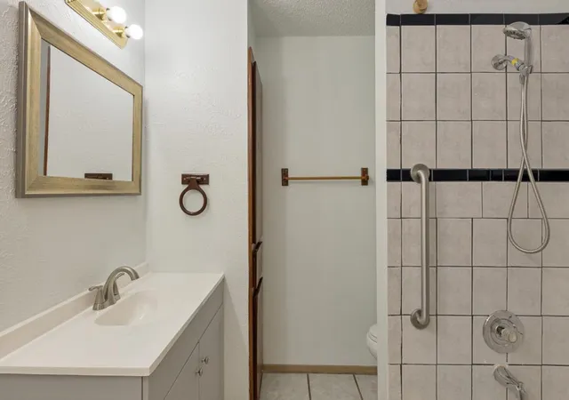 Photo 4 of Single family home for sale at 4805 Crst Oak Rd, Austin, TX 78744 | MLS# 1551345 | Listing updated on 2026-09-14