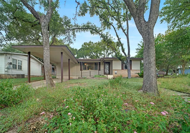 1st image of 107 Mandalay Ln, San Marcos, TX 78666 | MLS# 2641606