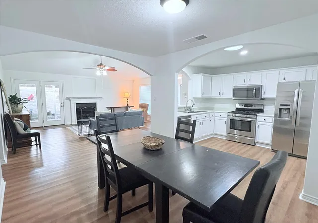 2nd image of 608 Saunders Dr, Round Rock, TX 78664 | MLS# 8661846