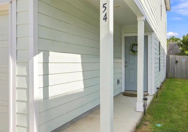 image of 54 Trinity Cir, Lockhart, TX 78644 | MLS# 1687560
