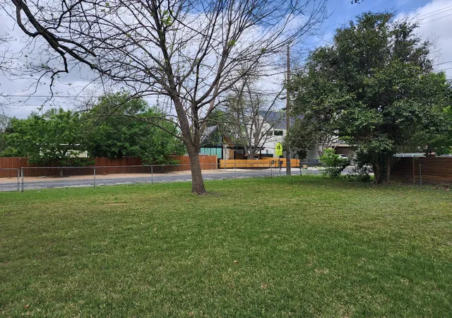 Photo 3 of Single family home for sale at 1716 Karen Ave, Austin, TX 78757 | MLS# 7968204 | Listing updated on 2026-08-25