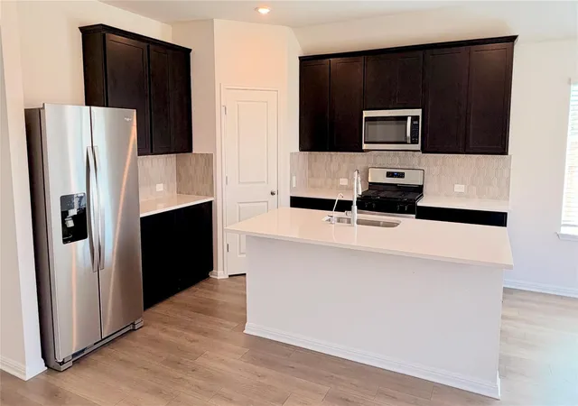 Photo 1 of Single family home for sale at 150 Coopers Hawk Crst, Cedar Creek, TX 78612 | MLS# 7112754 | Listing updated on 2026-10-20