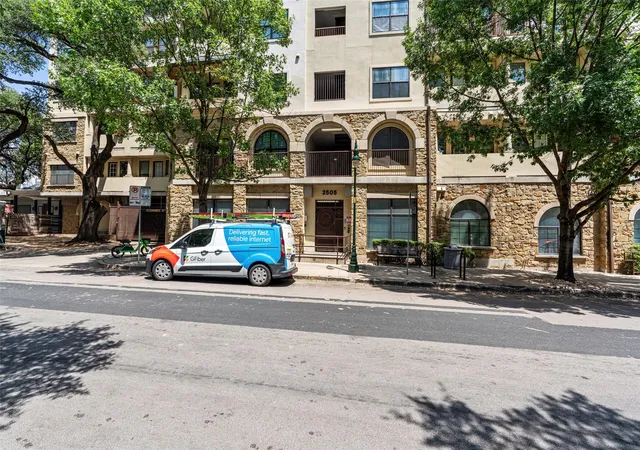 3rd image of 2505 San Gabriel St #308, Austin, TX 78705 | MLS# 6540072