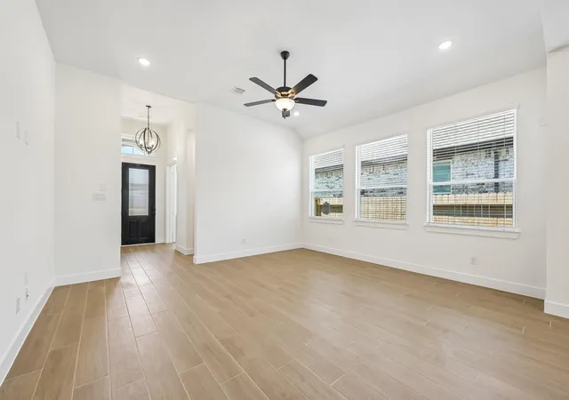 2nd image of 13709 Ryan Range Ln, Elgin, TX 78621 | MLS# 1645937