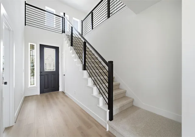 Photo 2 of Single family home for sale at 550 Los Aliso Ct, Liberty Hill, TX 78624 | MLS# 2852436 | Listing updated on 2026-10-04